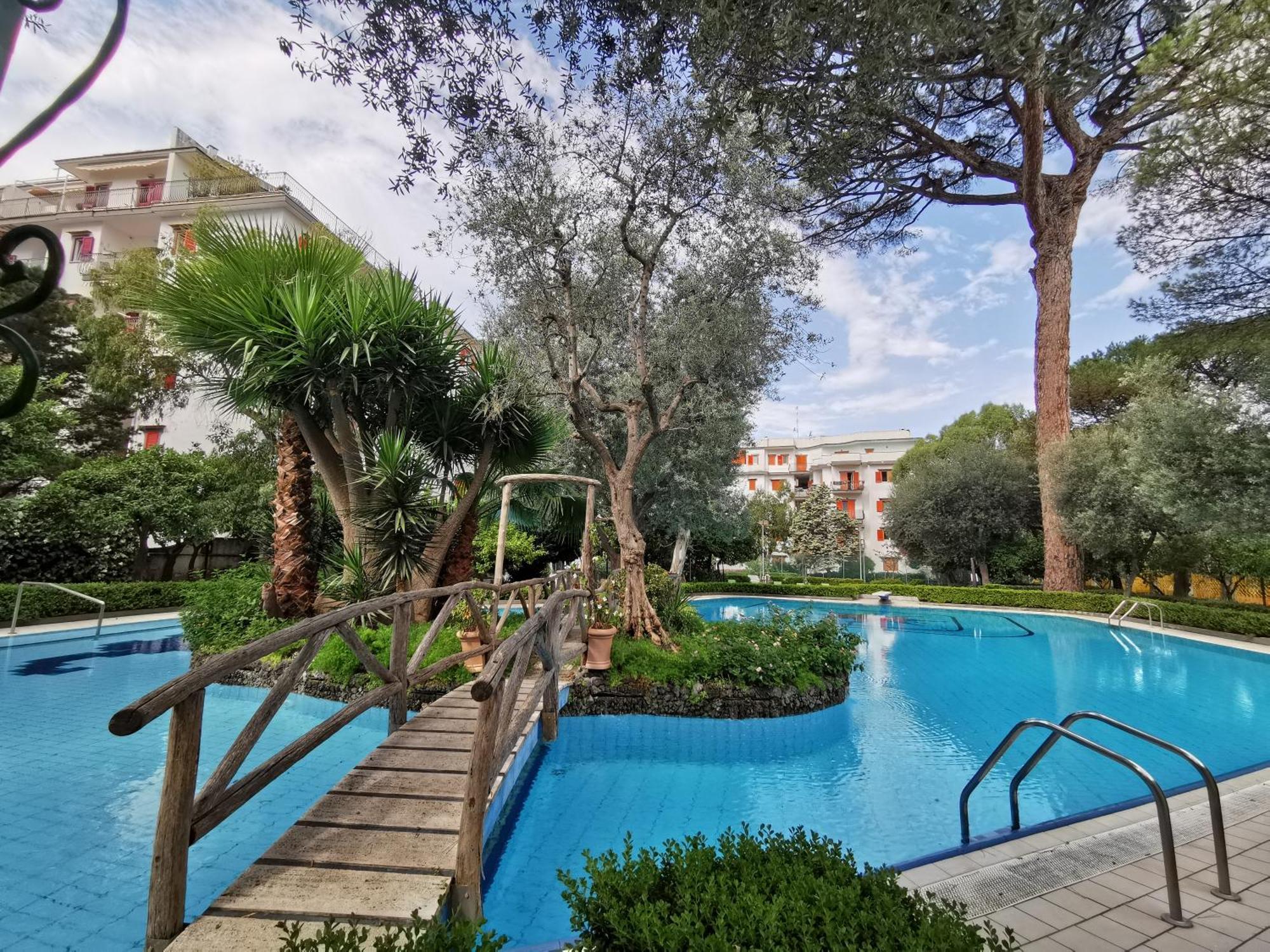 Casa Mar - Elegant Apartment With Pool And Panoramic Terrace In The Heart Of ซอร์เรนโต ภายนอก รูปภาพ